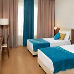 & Hotel