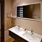 Hotel &
