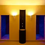 Hotel &