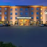 Hotel &