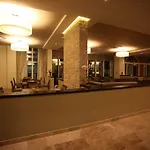 Hotel & 4*