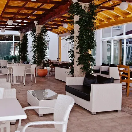 & Hotel