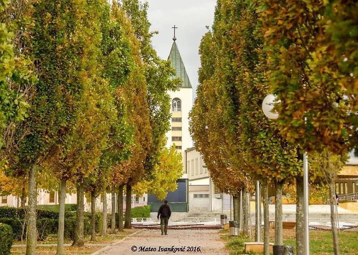 & 4* Medjugorje
